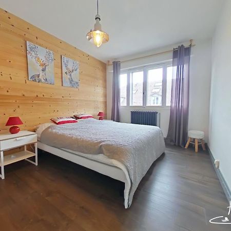 La Cahutte Du Tisseur, Hyper Centre Apartment Gerardmer Bagian luar foto